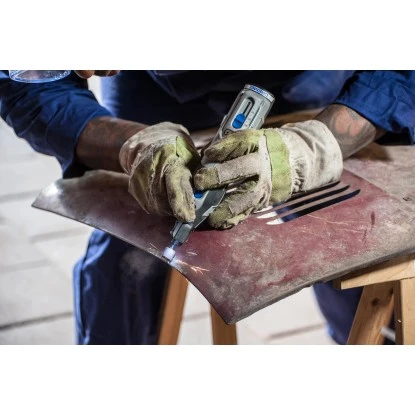 Dremel Akku-Multifunktionswerkzeug 8220 2/45 Mit 45-teiligem Zubehör 8 Dremel Akku-Multifunktionswerkzeug 8220 2/45 Mit 45-teiligem Zubehör – Bild 6